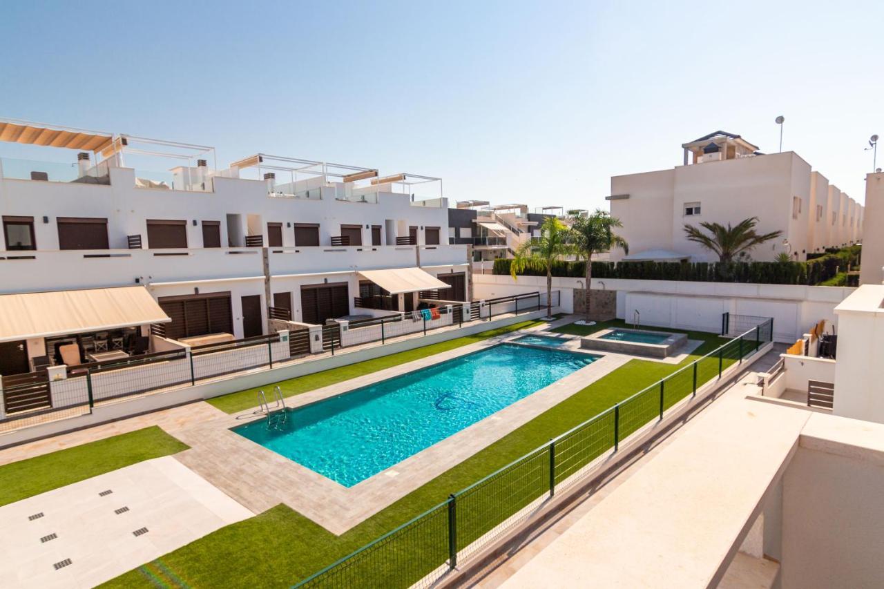 Bahia Homes Torrevieja Exterior foto